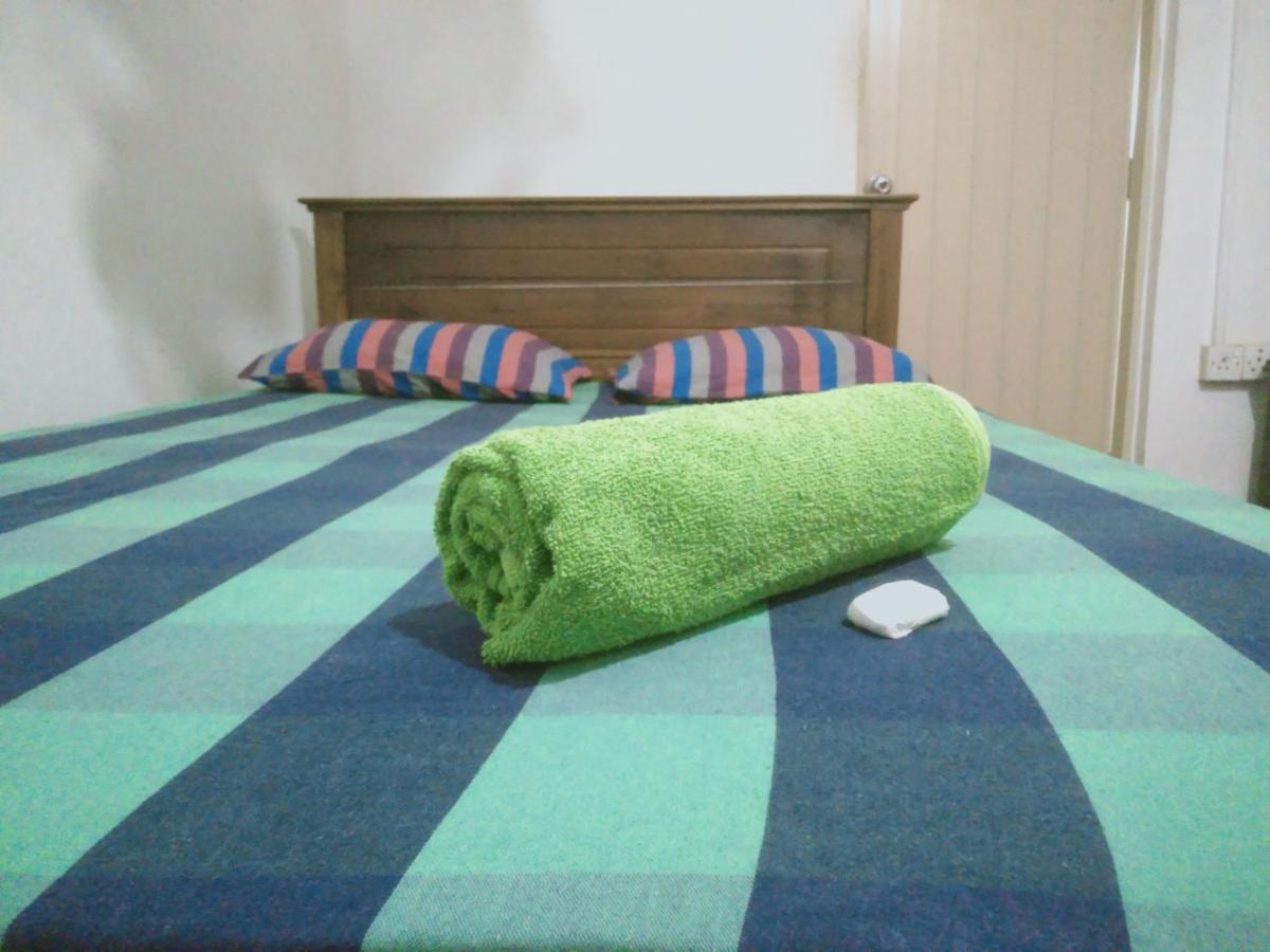 Umaya Rest Inn Balangoda Esterno foto