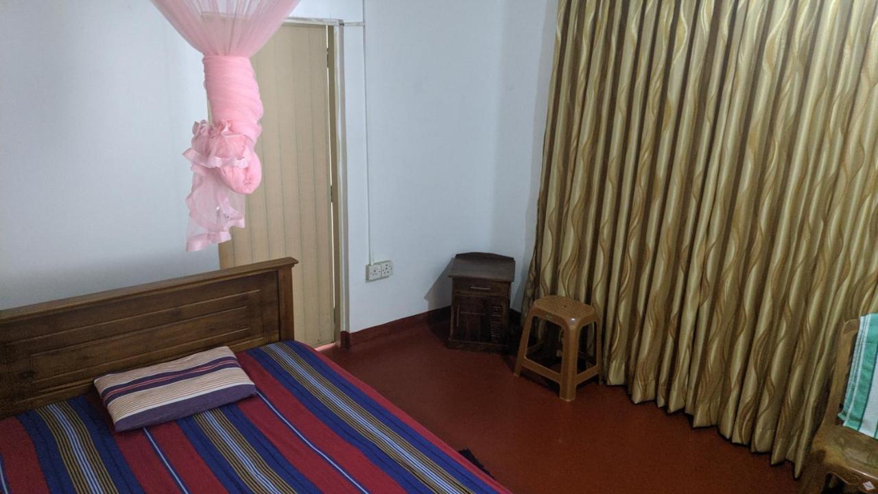 Umaya Rest Inn Balangoda Esterno foto
